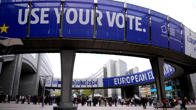 BRUSSELS EU Regime Fears Right-Wing Revival
